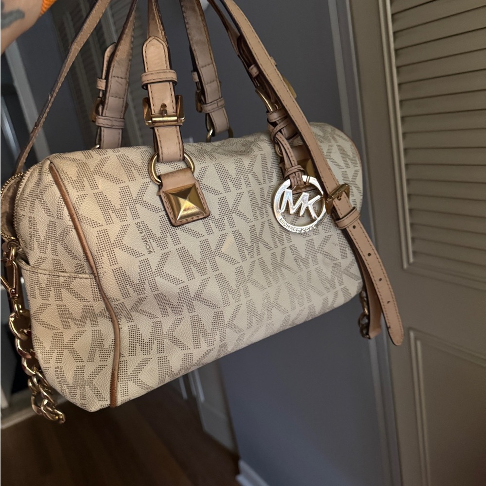 Michael Kors vanilla Grayson